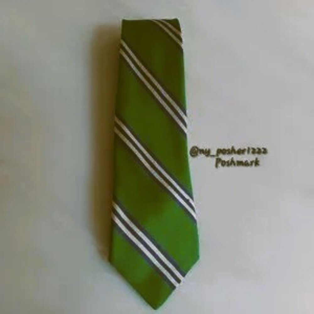 *𝓥𝓲𝓷𝓽𝓪𝓰𝓮 𝐓𝐇𝐄 𝐂𝐇𝐈𝐋𝐃𝐑𝐄𝐍'𝐒 𝐏𝐋𝐀𝐂𝐄 Striped Tie Green/Blue/Tan